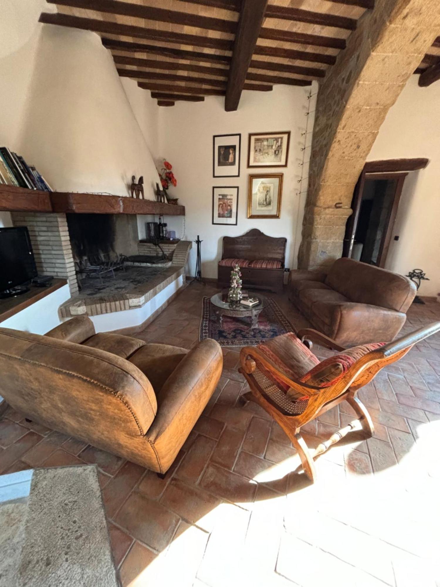 La Casa Degli Archi Hotel Pitigliano Bagian luar foto