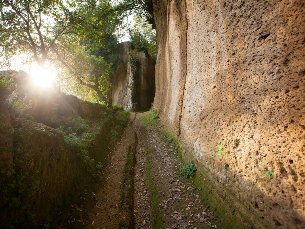 La Casa Degli Archi Hotel Pitigliano Bagian luar foto