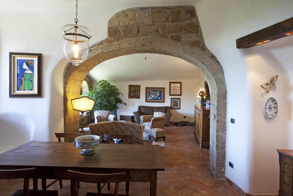 La Casa Degli Archi Hotel Pitigliano Bagian luar foto